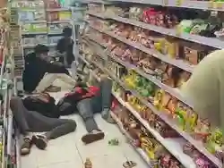 Viral: Komunitas Motor CB Beraktivitas Makan hingga Tiduran di Minimarket Nganjuk